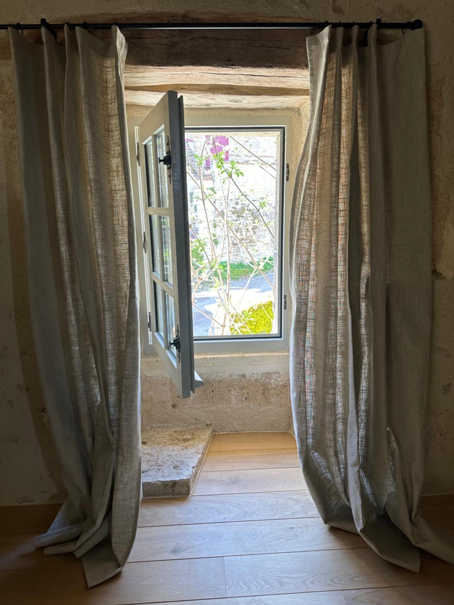 Chateauneuf Suites Extérieur photo