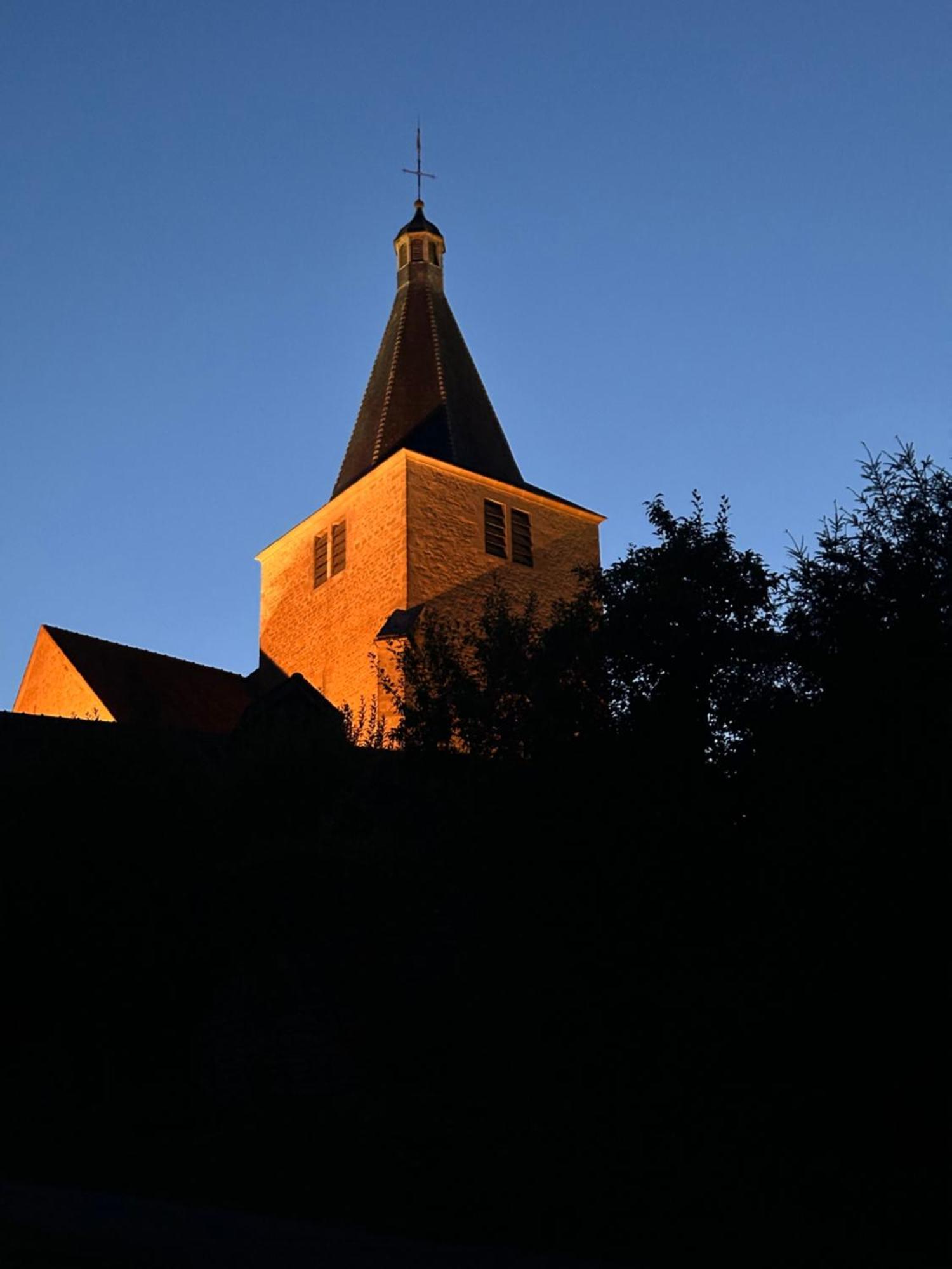 Chateauneuf Suites Extérieur photo